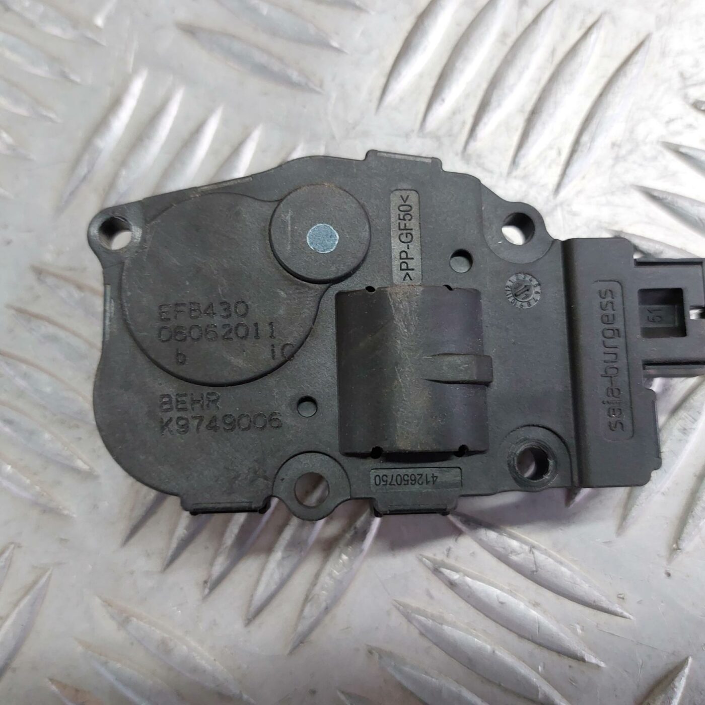 Apsildes sistēmas aktuators priekš BMW 520D F11 2011 TOURING 4 Apsildes sistēmas aktuators priekš BMW 520D F11 2011 TOURING