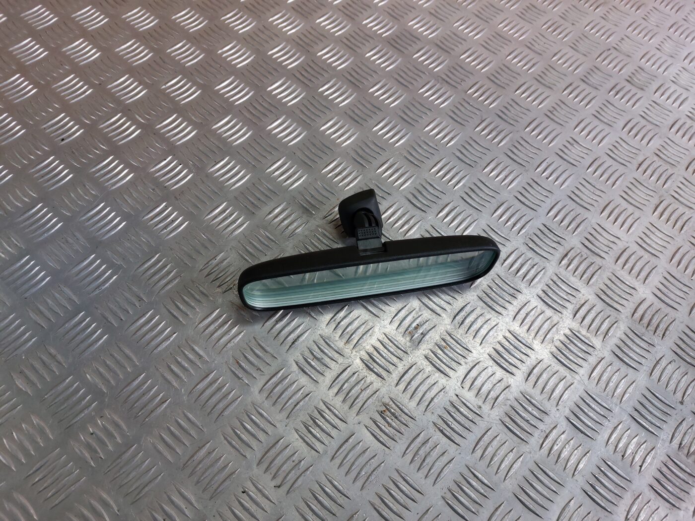 Salona atpakaļskata spogulis priekš HONDA CIVIC 2006 1 Salona atpakaļskata spogulis priekš HONDA CIVIC 2006