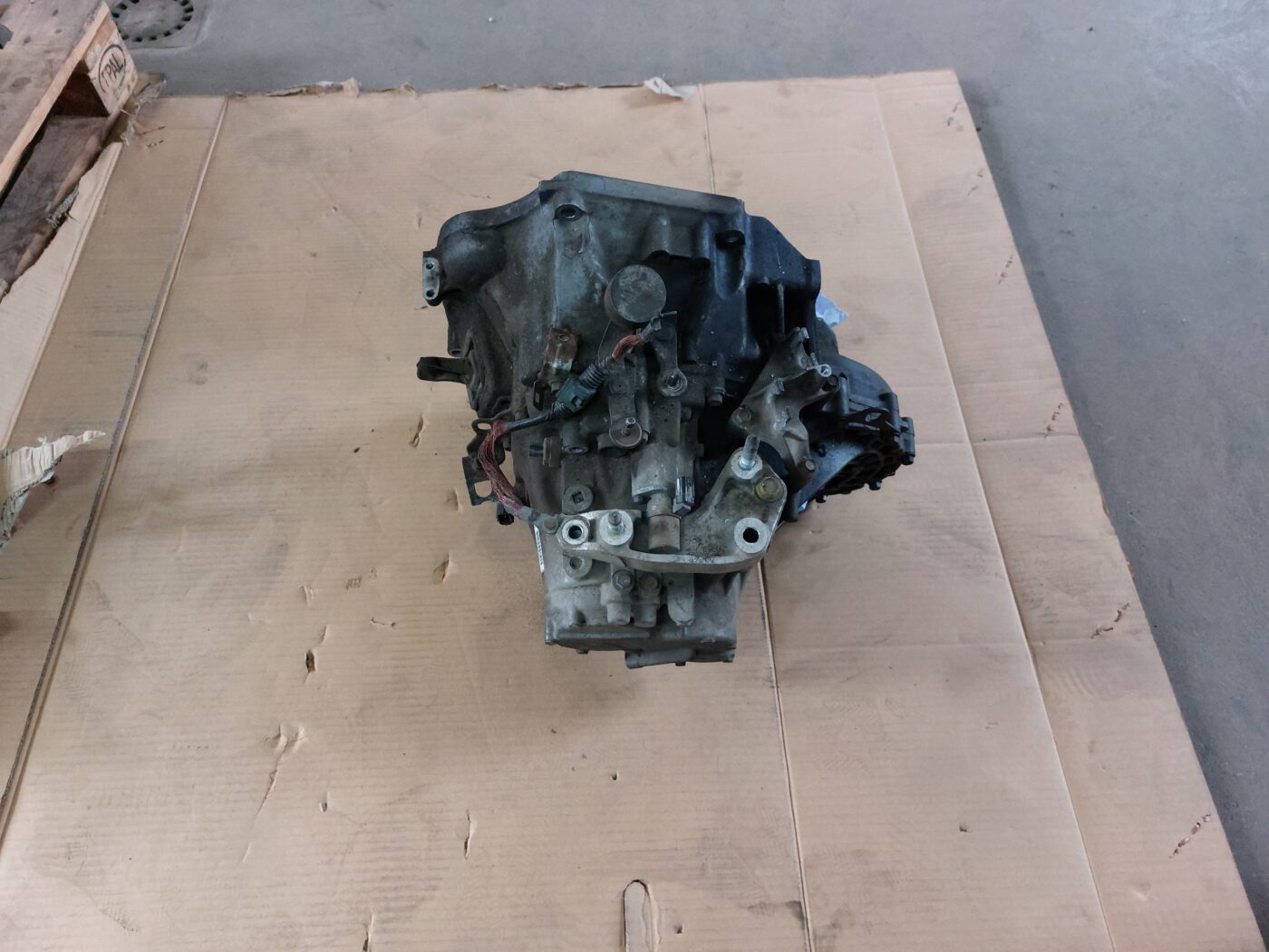 Mehāniska pārnesumkārba priekš HONDA CIVIC 2006 2 Mehāniska pārnesumkārba priekš HONDA CIVIC 2006