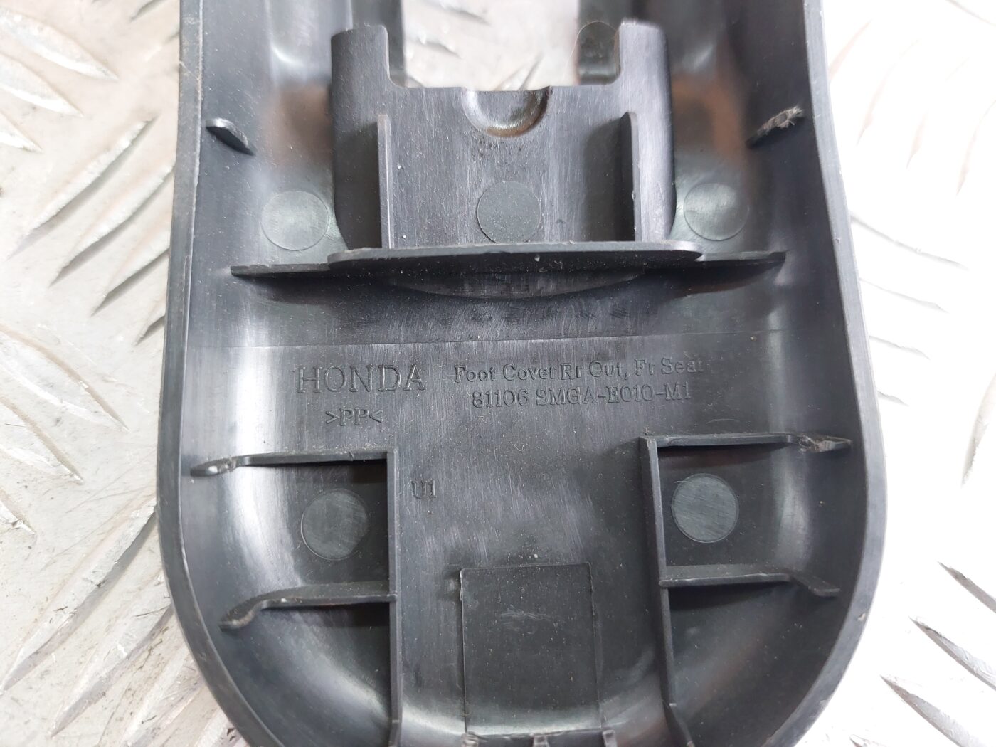 Salona plastmasa priekš HONDA CIVIC 2006 2 Salona plastmasa priekš HONDA CIVIC 2006