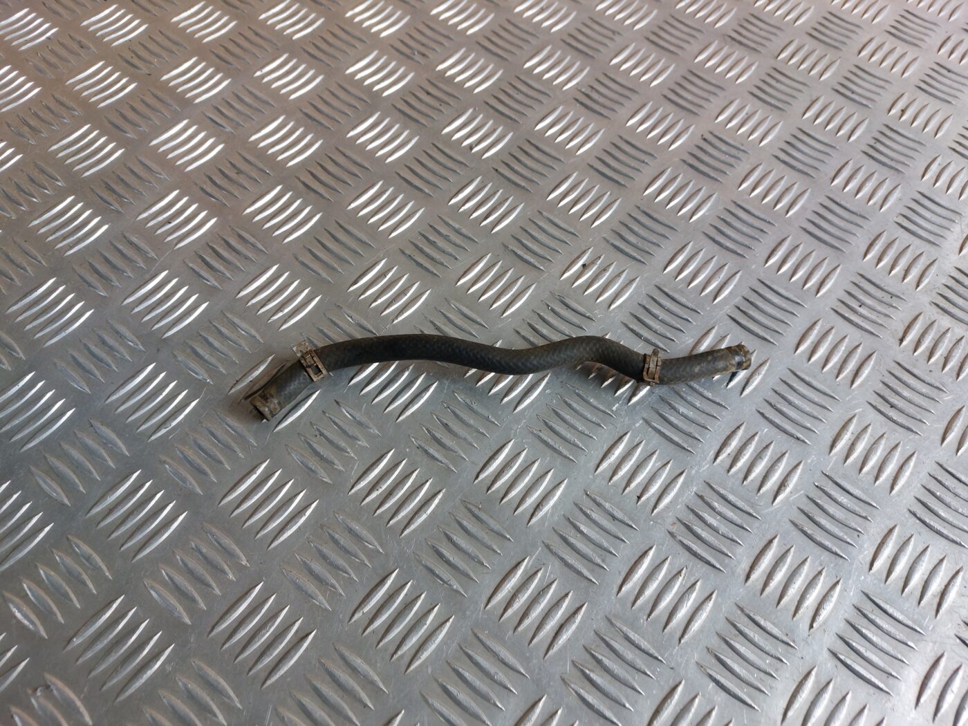 Gumijas šļūtene priekš HONDA CIVIC 2006 1 Gumijas šļūtene priekš HONDA CIVIC 2006