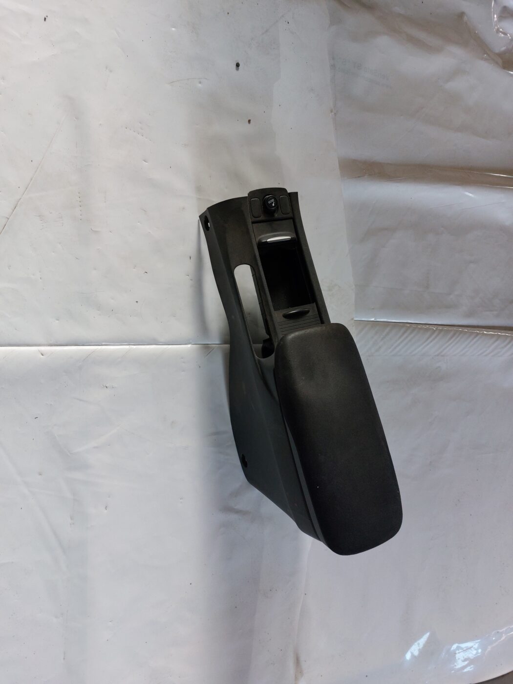 Centrālās konsoles apdares lielākā daļa priekš HONDA CIVIC 2006 1 Centrālās konsoles apdares lielākā daļa priekš HONDA CIVIC 2006