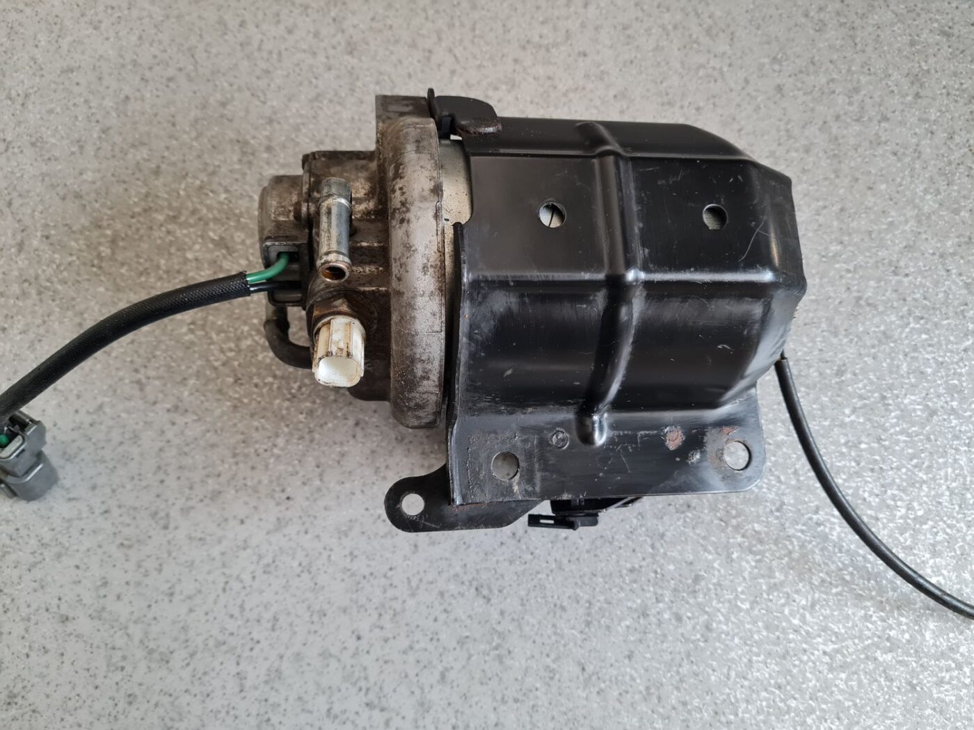 Degvielas filtra korpuss priekš HONDA CIVIC 2006 7 Degvielas filtra korpuss priekš HONDA CIVIC 2006