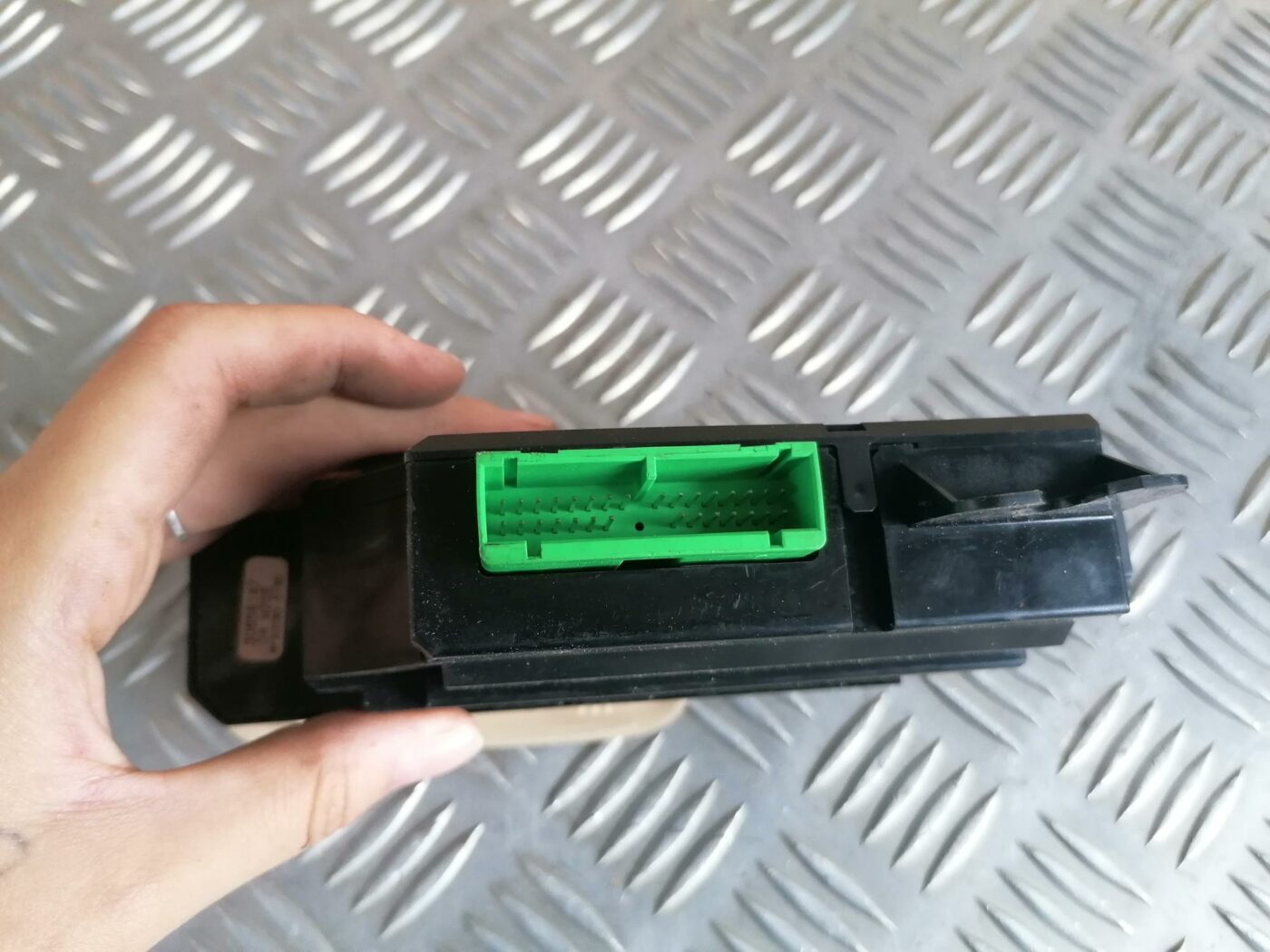 Pasažiera durvju slēdža pogas priekš VOLVO S80 2004 2 Pasažiera durvju slēdža pogas priekš VOLVO S80 2004