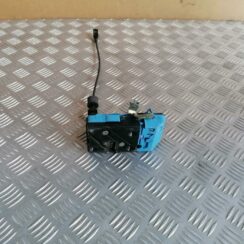 Priekšējo kreiso durvju slēdzene priekš VOLVO S80 2004