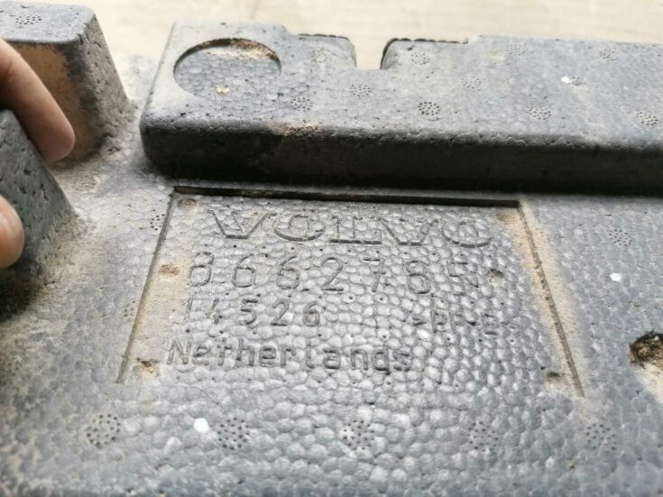 Aizmugurēja bufera putuplasts priekš VOLVO S80 2004