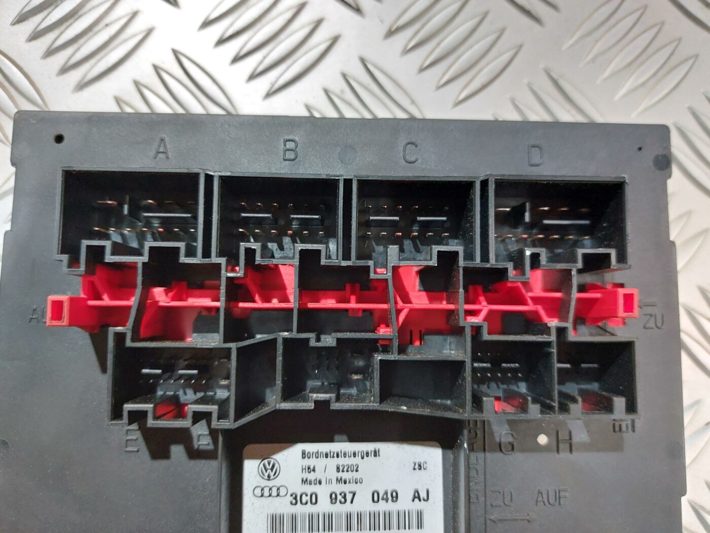 Komforta vadības bloks priekš VW JETTA 2008 3 Komforta vadības bloks priekš VW JETTA 2008