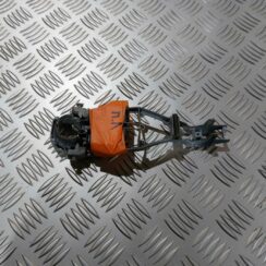 Durvju roktura iekšējais stiprinājums priekš VW JETTA 2008