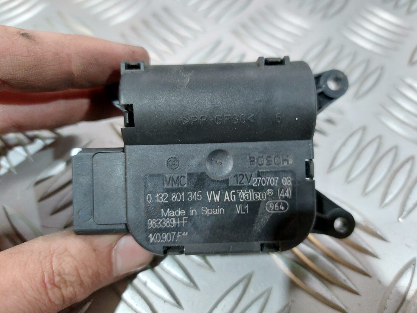 Apsildes sistēmas aktuators priekš VW JETTA 2008 3 Apsildes sistēmas aktuators priekš VW JETTA 2008