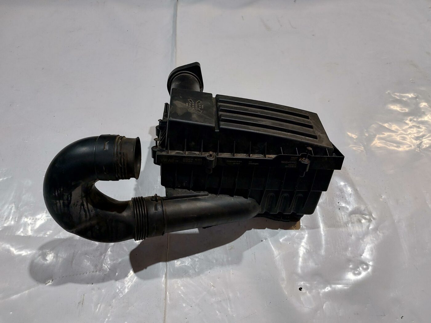 Gaisa filtra korpuss priekš VW JETTA 2008 1 Gaisa filtra korpuss priekš VW JETTA 2008