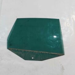 Aizmugurējo labo durvju stikls priekš VW JETTA 2008