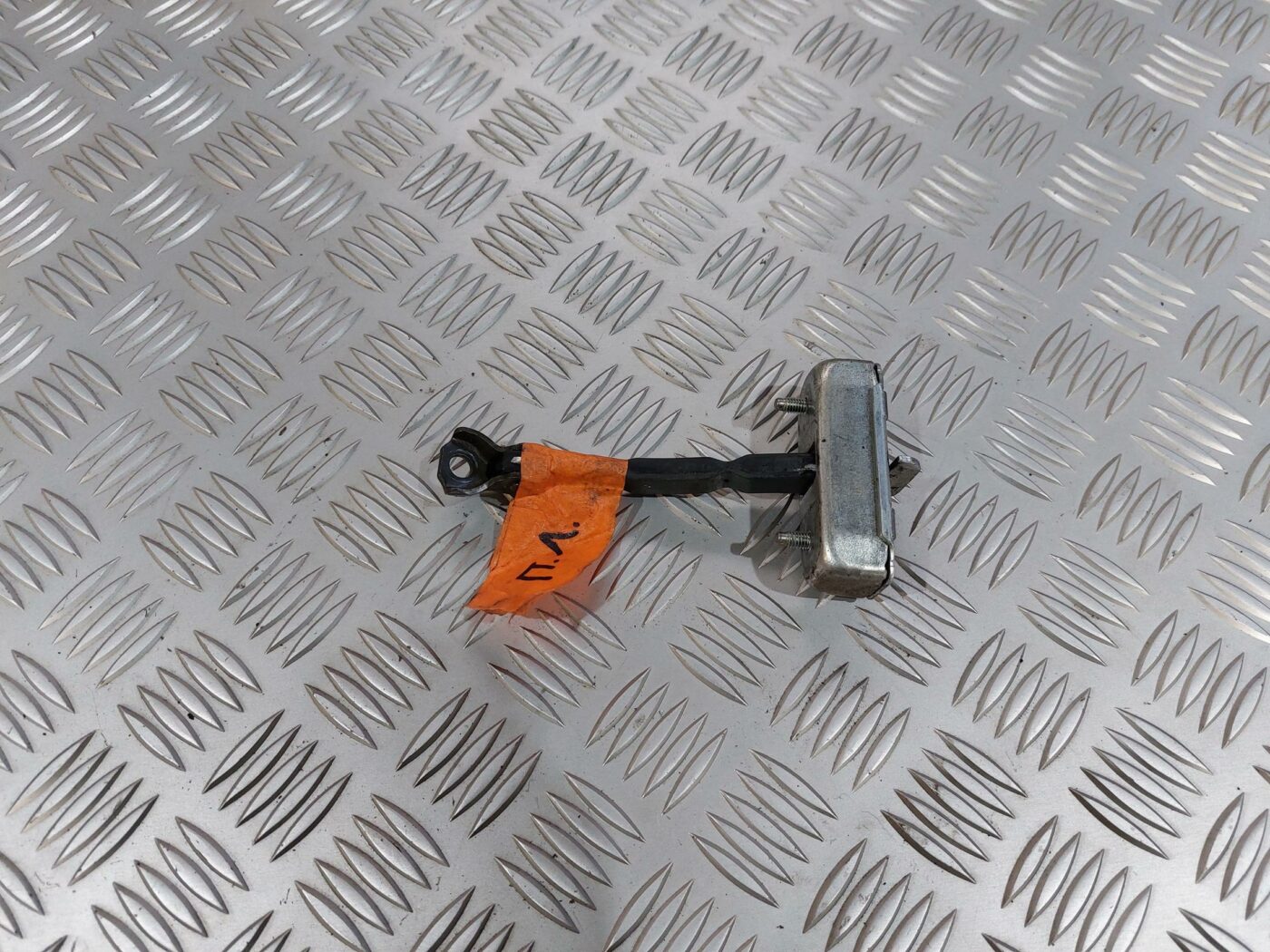 Durvju pietura priekš TOYOTA COROLLA VERSO 2006 1 Durvju pietura priekš TOYOTA COROLLA VERSO 2006