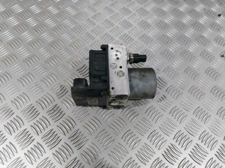 ABS bloks priekš TOYOTA COROLLA VERSO 2006