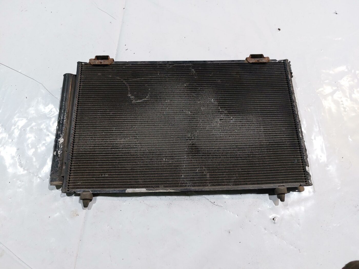 Gaisa kondicioniera radiators priekš TOYOTA COROLLA VERSO 2006 2 Gaisa kondicioniera radiators priekš TOYOTA COROLLA VERSO 2006