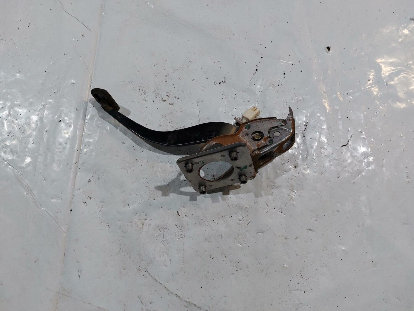 Bremžu pedālis priekš TOYOTA COROLLA VERSO 2006 2 Bremžu pedālis priekš TOYOTA COROLLA VERSO 2006