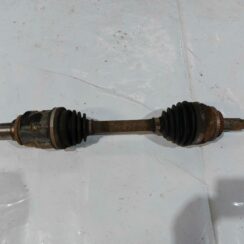 Pusass priekšējā kreisā priekš TOYOTA COROLLA VERSO 2006