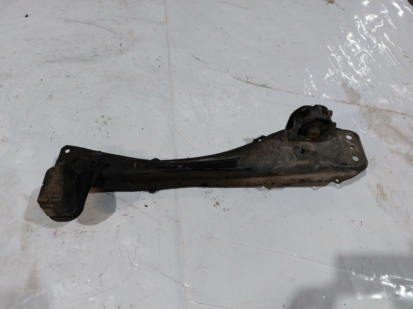 Priekšējais tilts/Priekšējais šķērsnis priekš TOYOTA COROLLA VERSO 2006 2 Priekšējais tilts/Priekšējais šķērsnis priekš TOYOTA COROLLA VERSO 2006