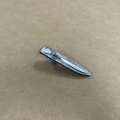 Pagrieziena signala lukturis priekš BMW 7 E65 2001-2004 63137164758