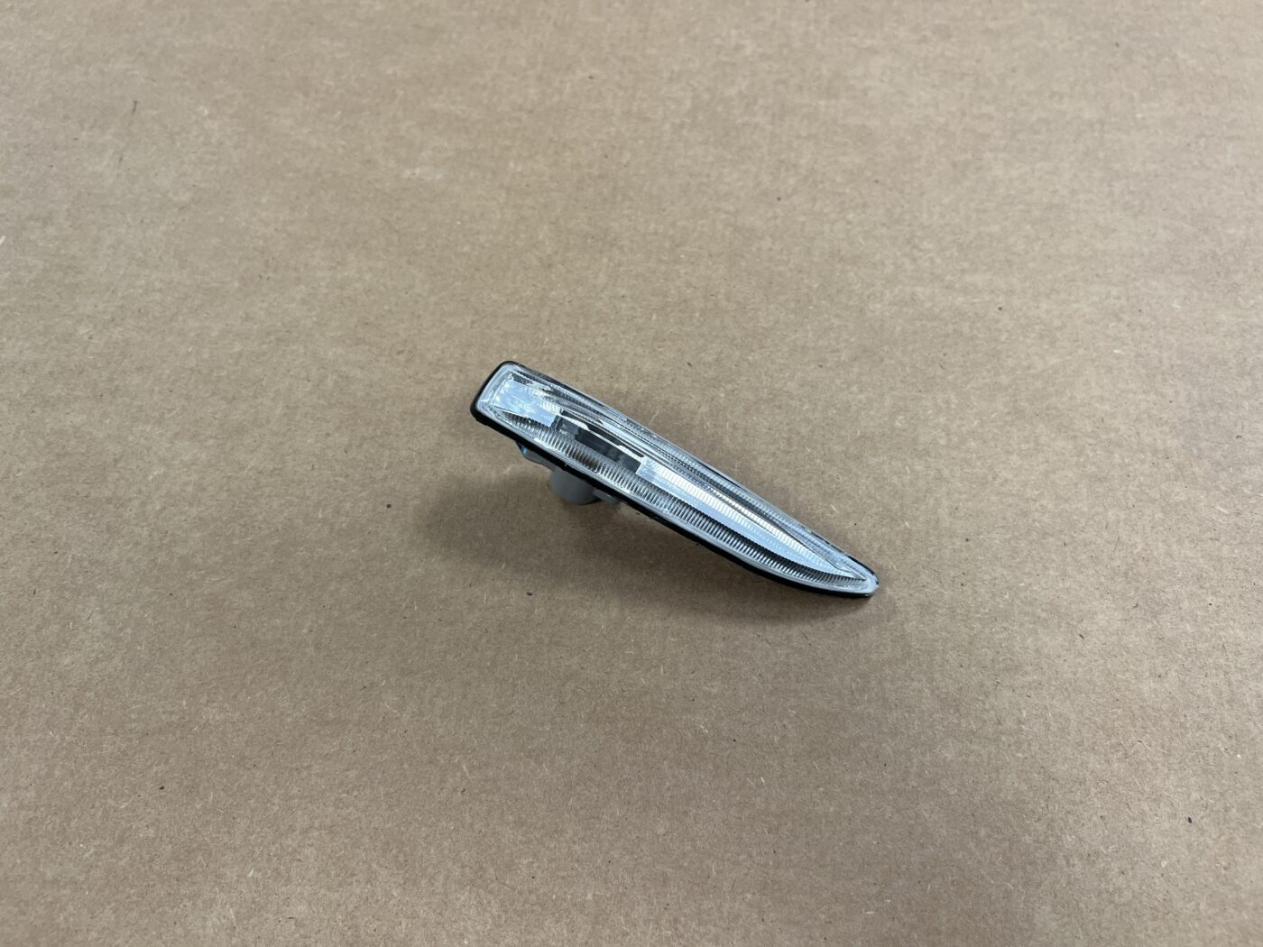 Pagrieziena signala lukturis priekš BMW 7 E65 2001-2004 63137164758 1 Pagrieziena signala lukturis priekš BMW 7 E65 2001-2004 63137164758