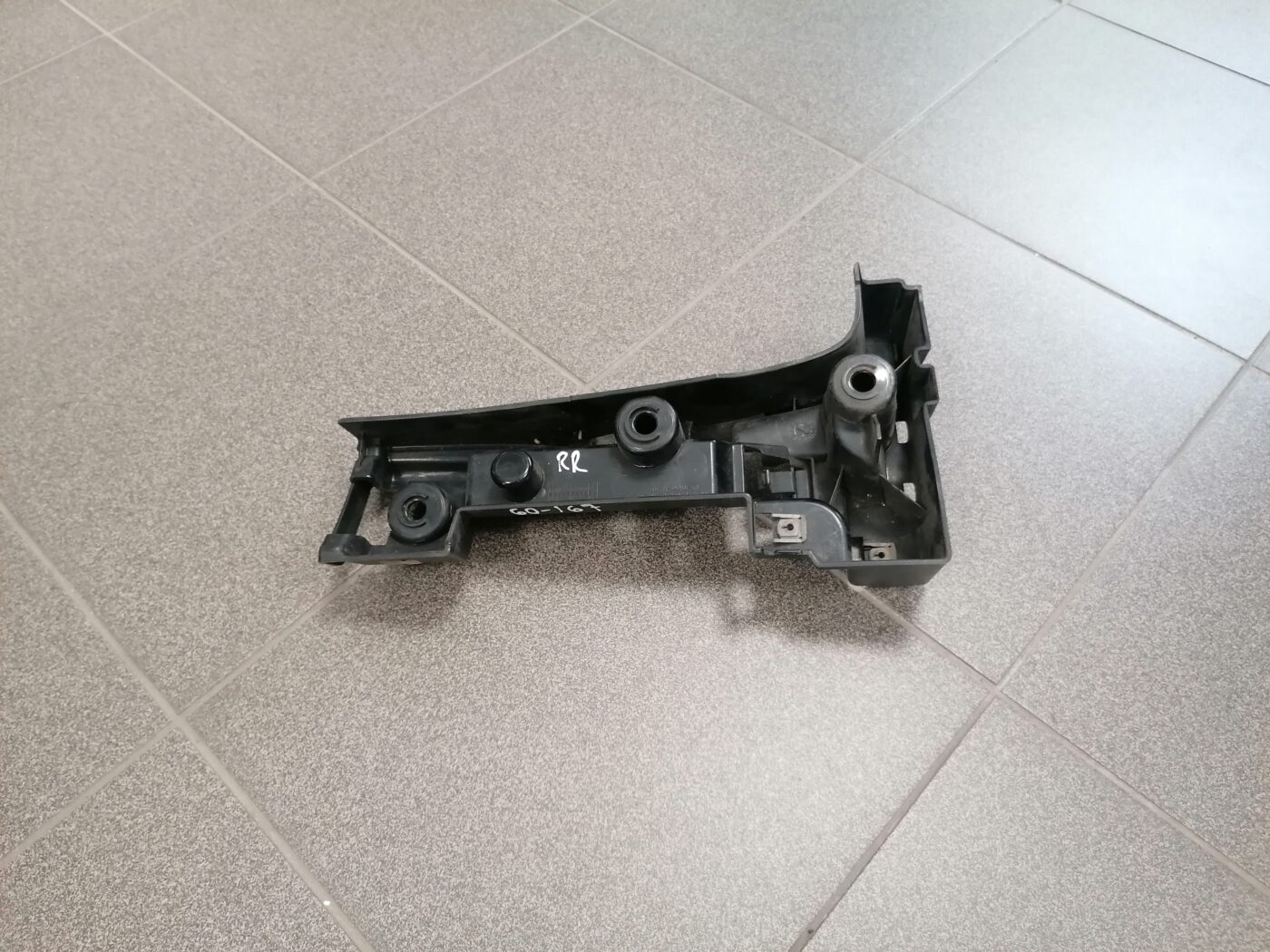 Aizmugurējā spārna un bufera stiprinājums priekš BMW X5 E70 2006-2013 2 Aizmugurējā spārna un bufera stiprinājums priekš BMW X5 E70 2006-2013