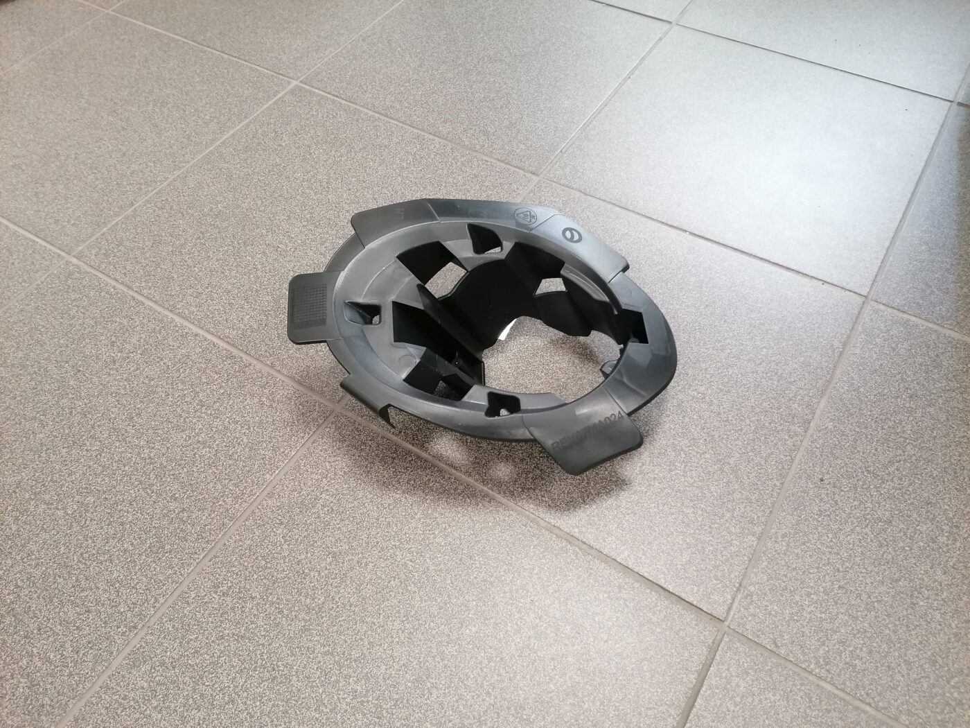 Miglas luktura reste, pa kreisi priekš RENAULT MASTER 2010-2014 1 Miglas luktura reste, pa kreisi priekš RENAULT MASTER 2010-2014