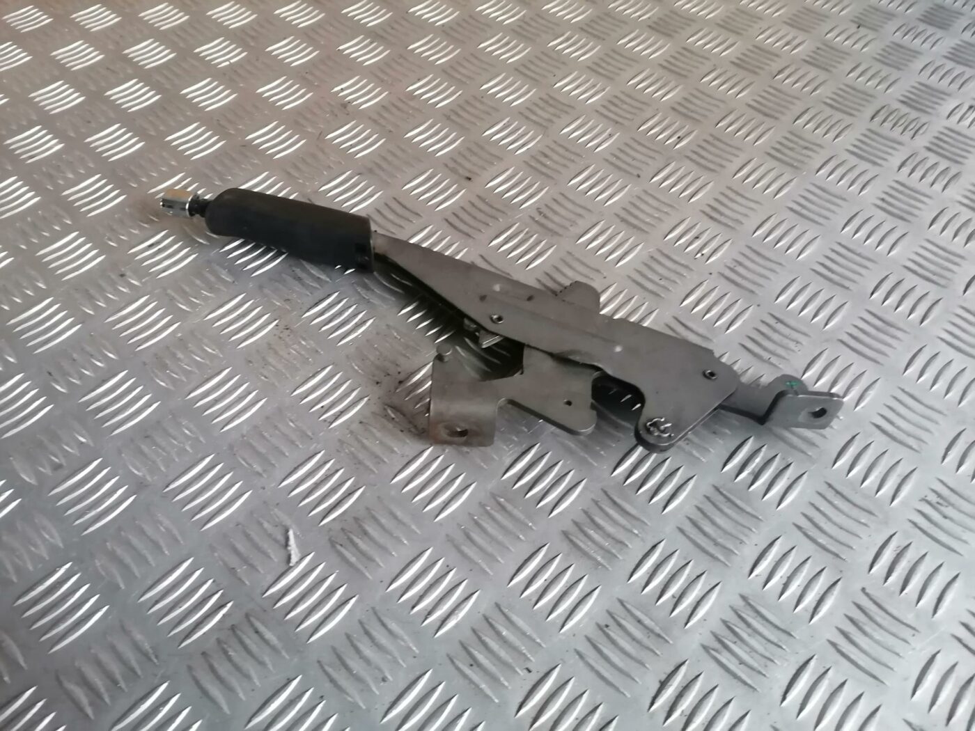 Stāvbremzes svira priekš FORD GALAXY 2005 1 Stāvbremzes svira priekš FORD GALAXY 2005