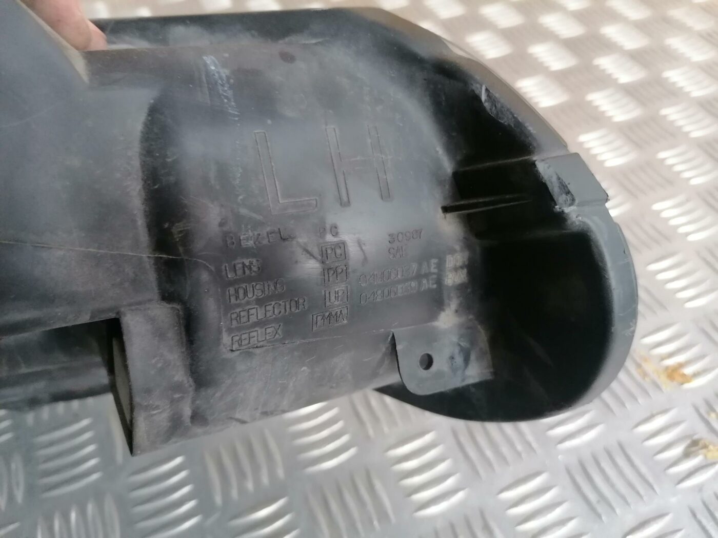 Priekšējais kreisais lukturis priekš CHRYSLER SEBRING 2006 4 Priekšējais kreisais lukturis priekš CHRYSLER SEBRING 2006