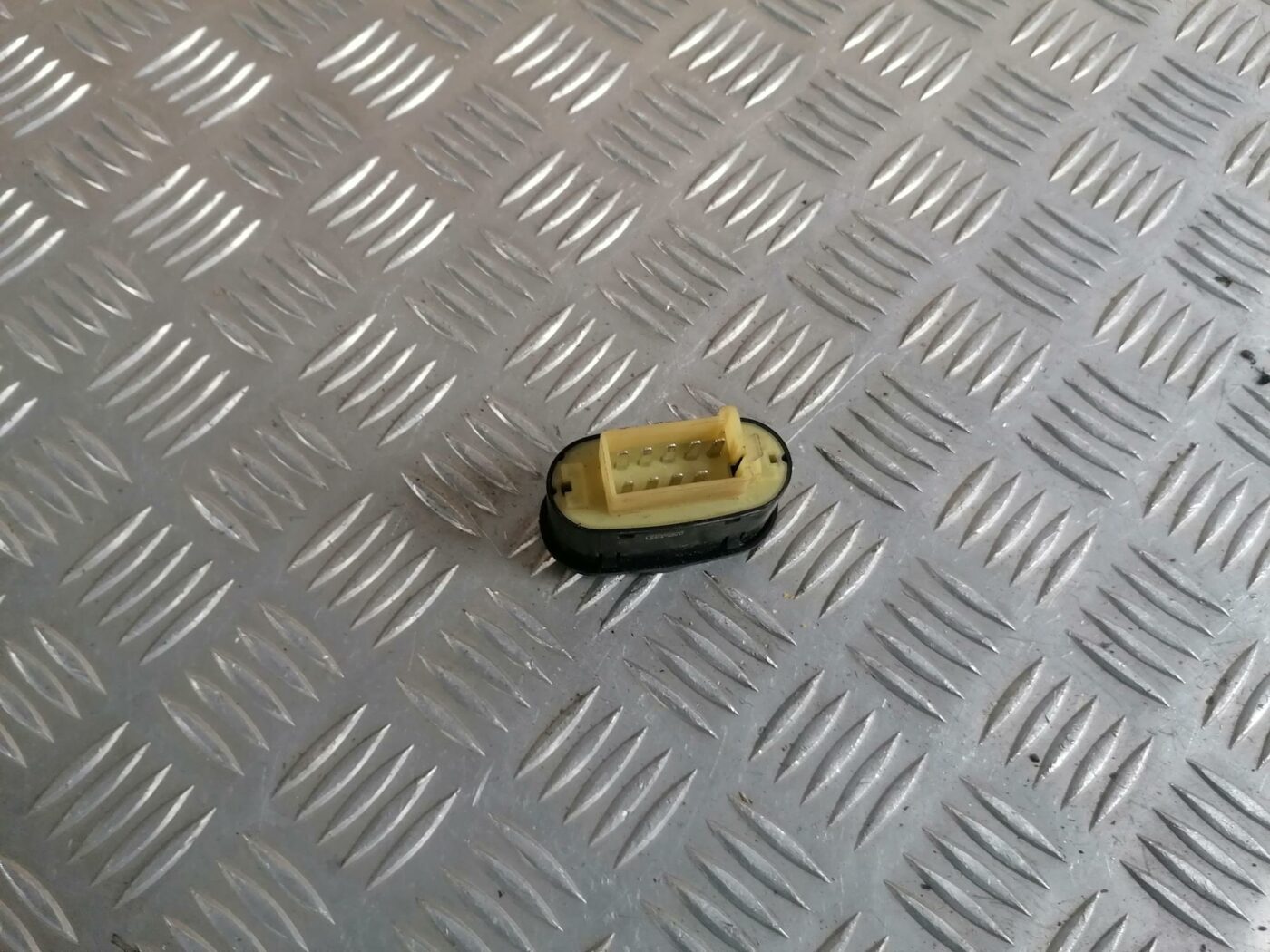 Spoguļa regulēšanas poga priekš CHRYSLER SEBRING 2006 2 Spoguļa regulēšanas poga priekš CHRYSLER SEBRING 2006