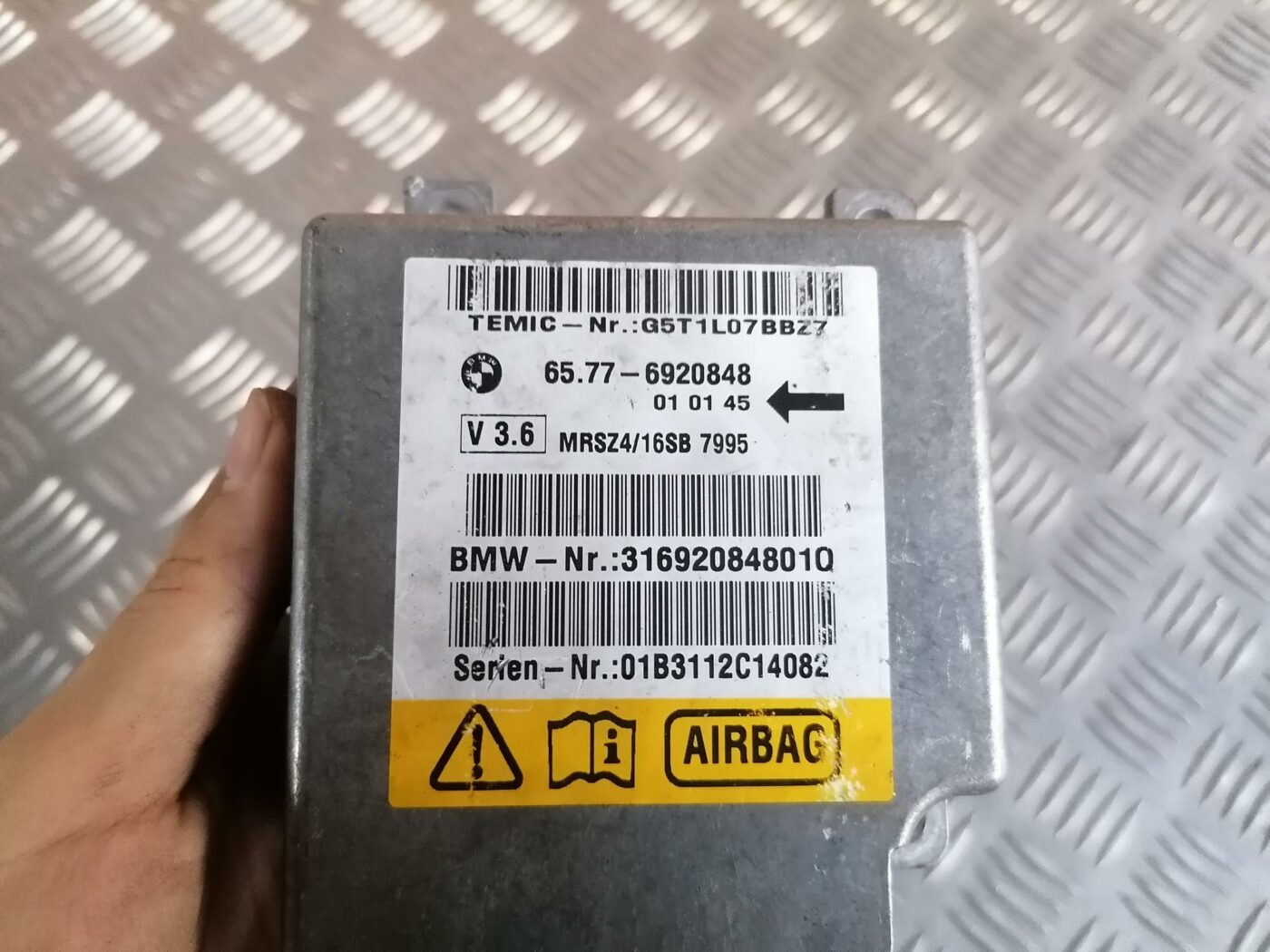 Drošības spilvena vadības bloks priekš BMW 530D E39 2001 TOURING 4 Drošības spilvena vadības bloks priekš BMW 530D E39 2001 TOURING