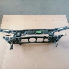 Priekšējā radiatora rāmja augšēja daļa priekš BMW 530D E39 2001 TOURING