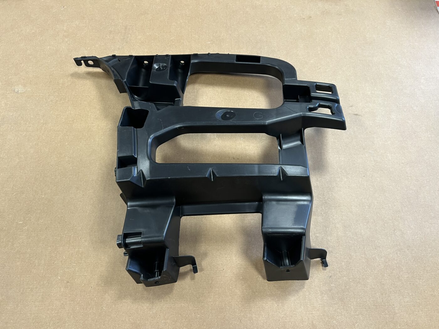 Aizmugurējā spārna un bufera stiprinājums priekš CITROEN C5 2008-2016 77102F08 1 Aizmugurējā spārna un bufera stiprinājums priekš CITROEN C5 2008-2016 77102F08