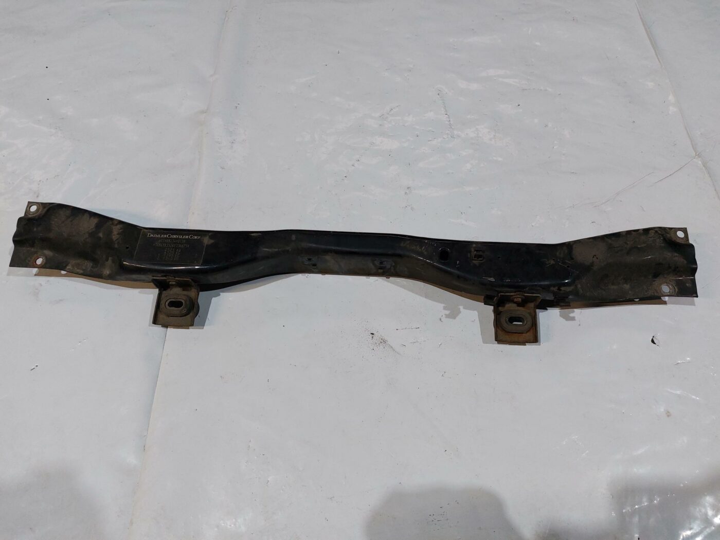 Priekšējā radiatora rāmja augšēja daļa priekš CHRYSLER VOYAGER 2006 1 Priekšējā radiatora rāmja augšēja daļa priekš CHRYSLER VOYAGER 2006