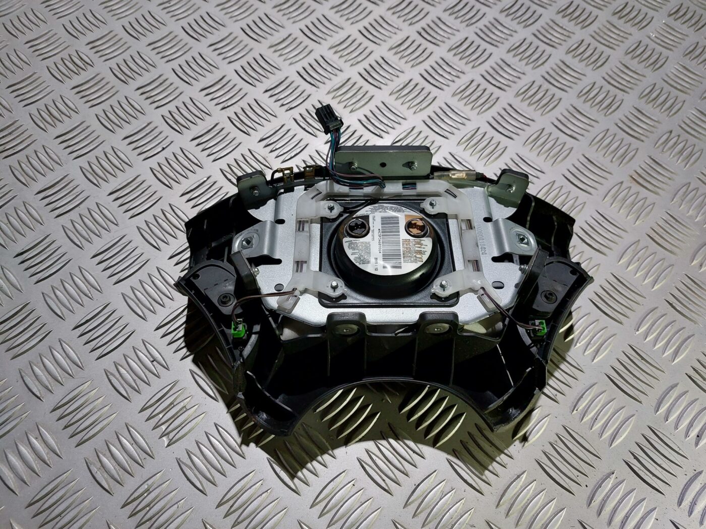 Stūres drošības spilvens priekš CHRYSLER VOYAGER 2006 2 Stūres drošības spilvens priekš CHRYSLER VOYAGER 2006