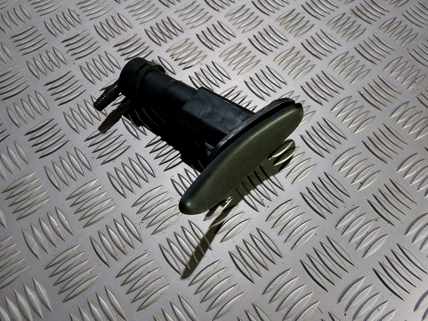 Lukturu mazgātāja sprausla priekš CHRYSLER VOYAGER 2006 2 Lukturu mazgātāja sprausla priekš CHRYSLER VOYAGER 2006