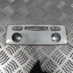 Priekšējo sēdvietu apgaismojums priekš RENAULT LAGUNA 2011