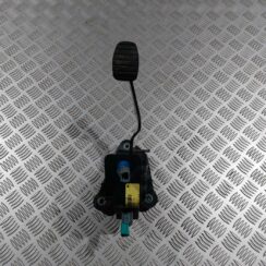 Sajūga pedālis priekš RENAULT LAGUNA 2011