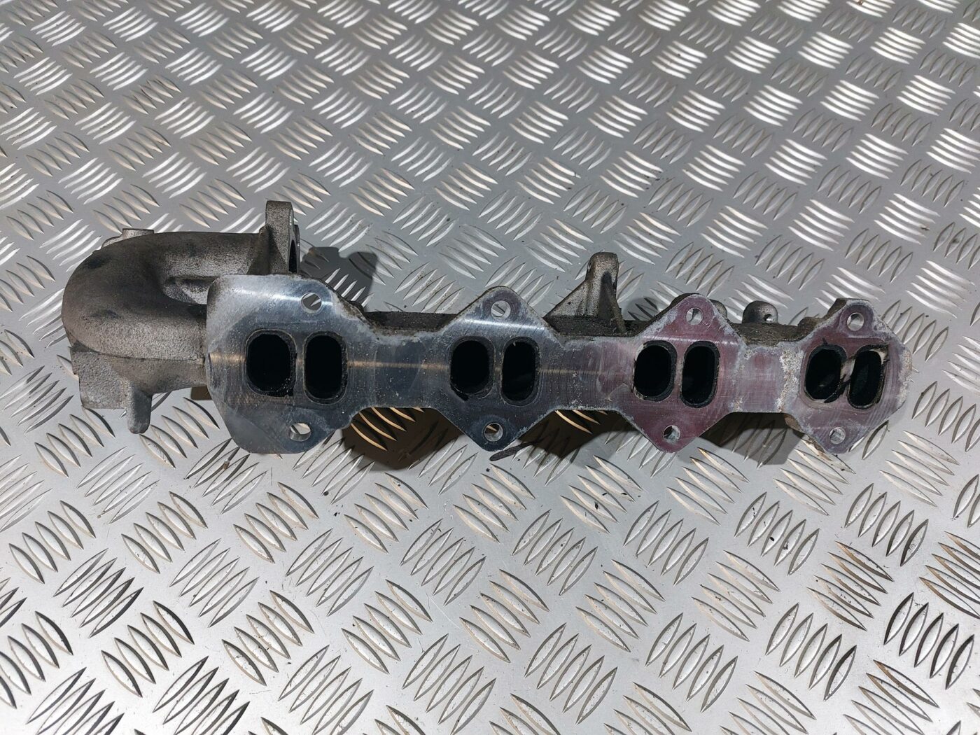 Ieplūdes kolektors priekš RENAULT LAGUNA 2011 2 Ieplūdes kolektors priekš RENAULT LAGUNA 2011