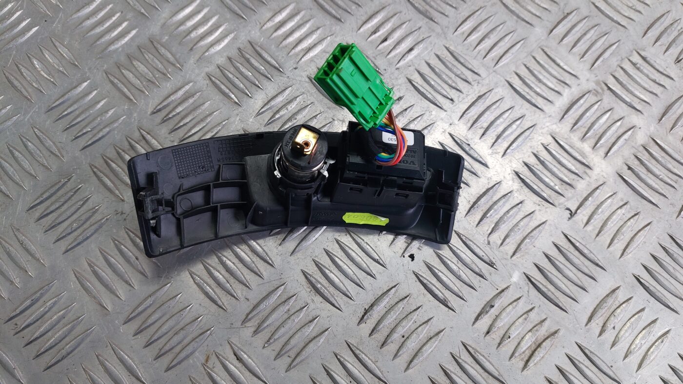 ESP poga priekš VOLVO S40 2004 Black 2 ESP poga priekš VOLVO S40 2004 Black