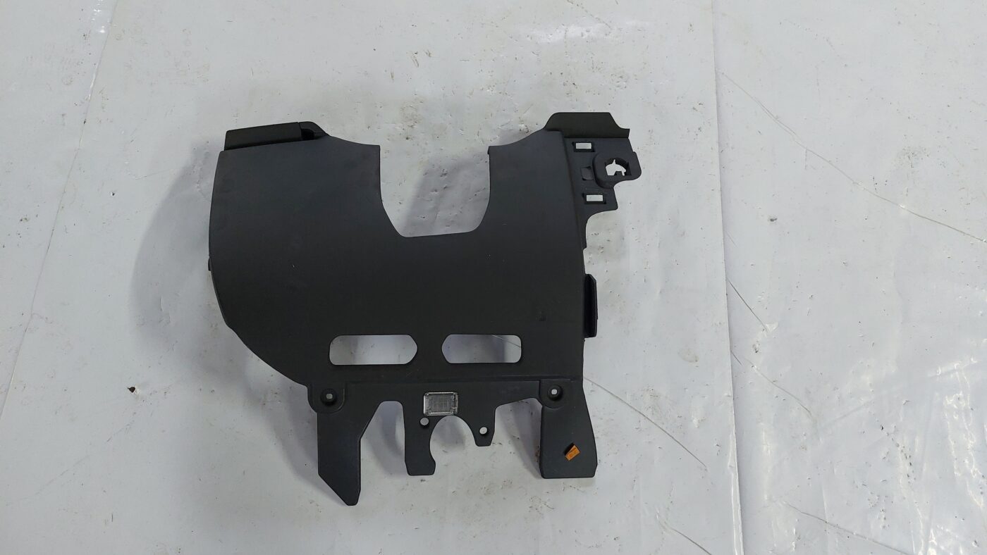 Mērinstrumentu paneļa apdare (zem stūres) priekš VOLVO S40 2004 Black 1 Mērinstrumentu paneļa apdare (zem stūres) priekš VOLVO S40 2004 Black