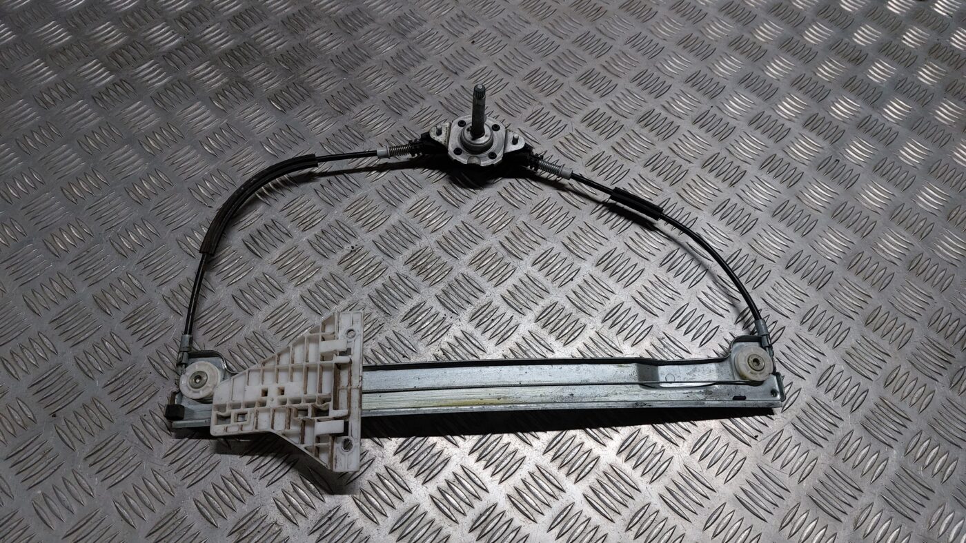 Stikla pacelšanas mehānisms aizmugurējais kreisais priekš MITSUBISHI COLT 2007 1 Stikla pacelšanas mehānisms aizmugurējais kreisais priekš MITSUBISHI COLT 2007