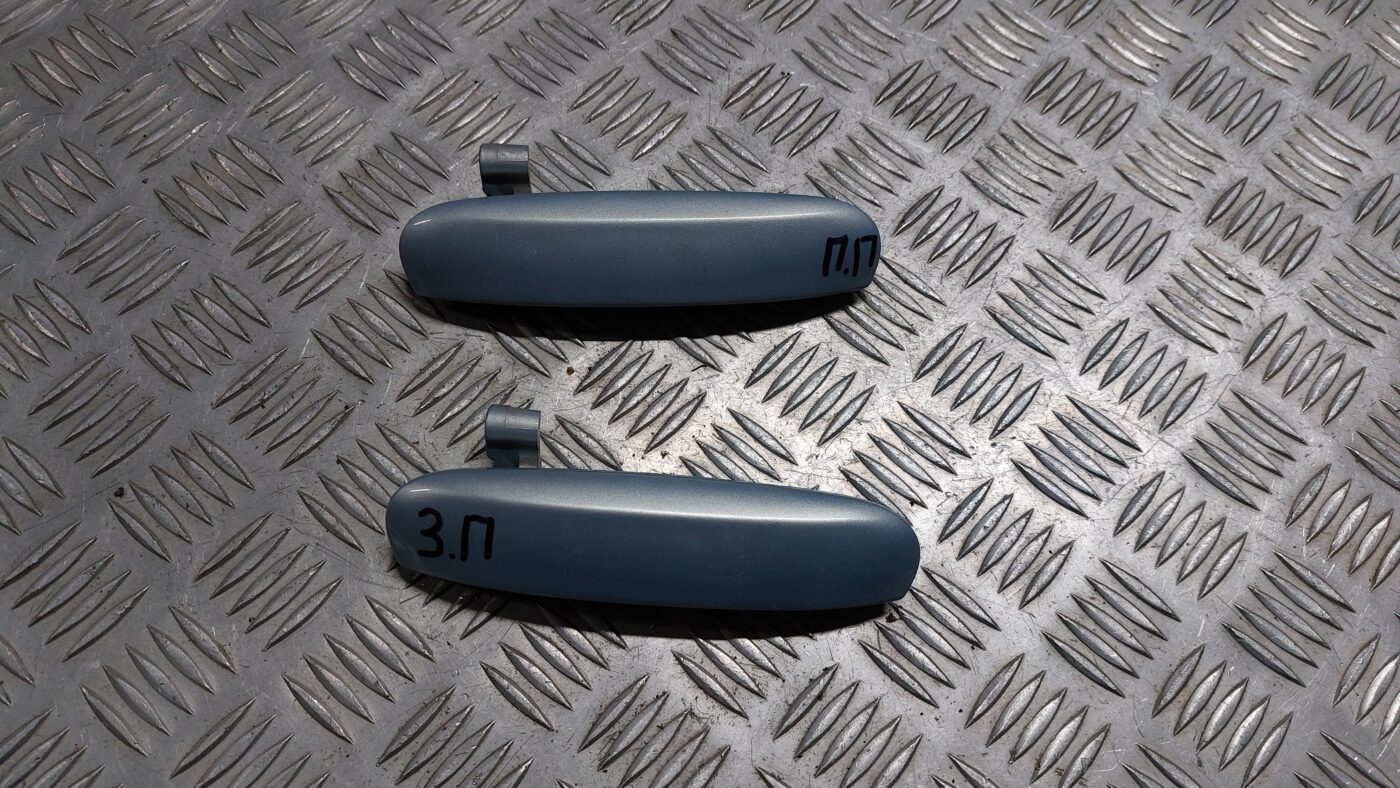 Priekšējāis labais durvju rokturis priekš MITSUBISHI COLT 2007 1 Priekšējāis labais durvju rokturis priekš MITSUBISHI COLT 2007