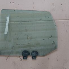 Aizmugurējo kreiso durvju stikls priekš MITSUBISHI COLT 2007