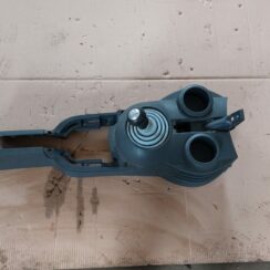 Centrālās konsoles (apdares) vidēja daļa priekš MITSUBISHI COLT 2007