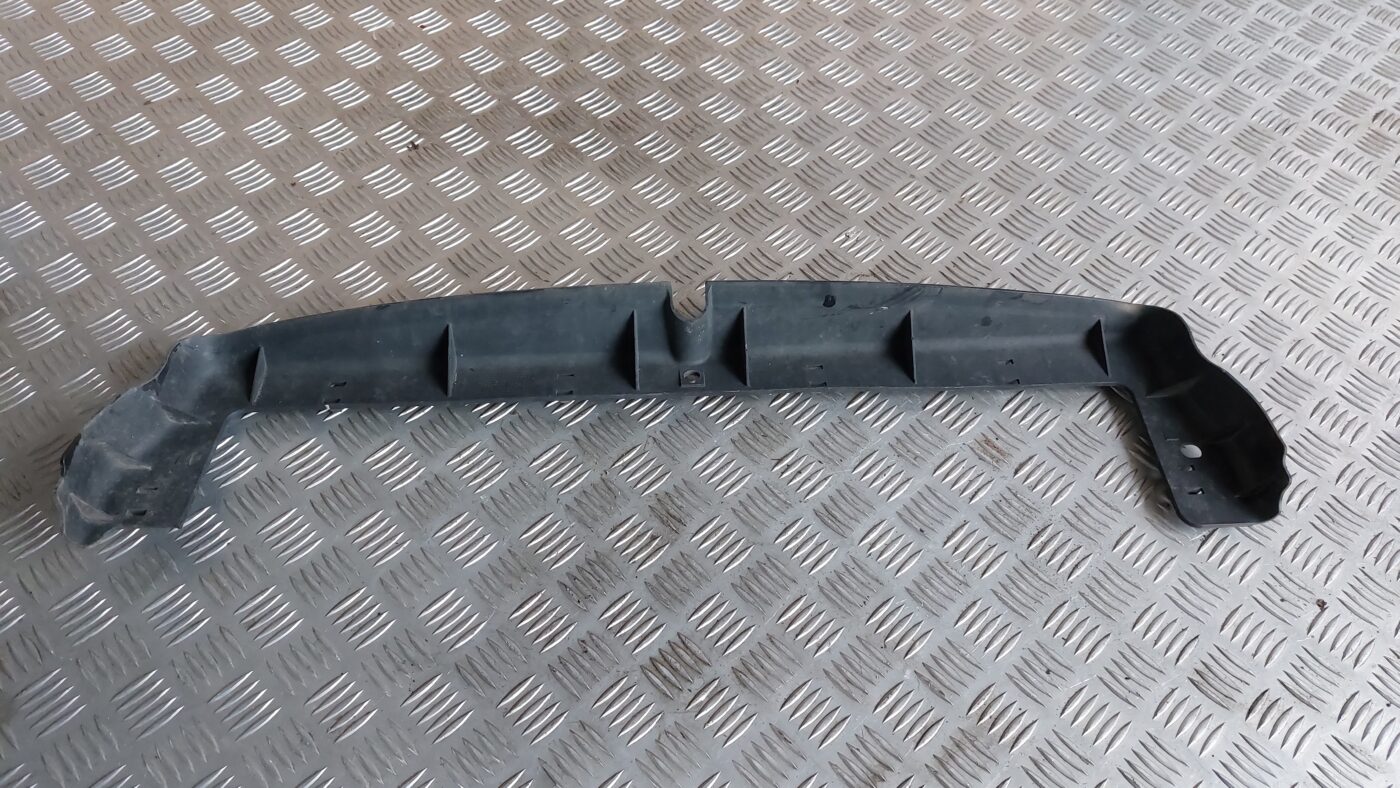 Priekšēja bufera kronšteins priekš MITSUBISHI COLT 2007 1 Priekšēja bufera kronšteins priekš MITSUBISHI COLT 2007