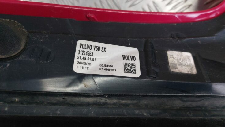 Aizmugurējais kreisais lukturis priekš VOLVO V60 2012