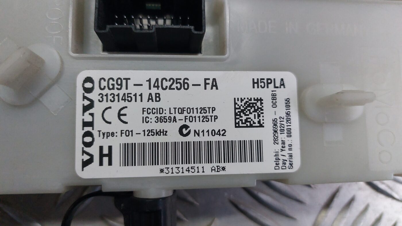 Drošinātāju bloks priekš VOLVO V60 2012 5 Drošinātāju bloks priekš VOLVO V60 2012