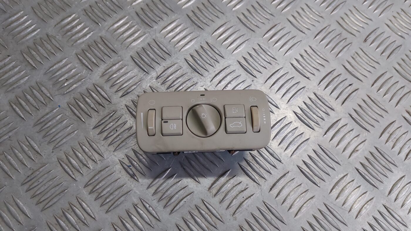 Gaismas slēdzis priekš VOLVO V60 2012 1 Gaismas slēdzis priekš VOLVO V60 2012