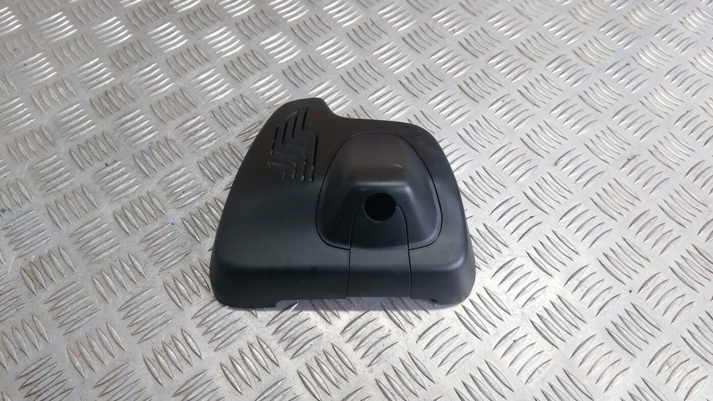 Atpakaļskata spoguļa apdare (salonā) priekš VOLVO V60 2012 1 Atpakaļskata spoguļa apdare (salonā) priekš VOLVO V60 2012