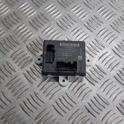 Priekšējo labo durvju vadības bloks priekš VOLVO V60 2012