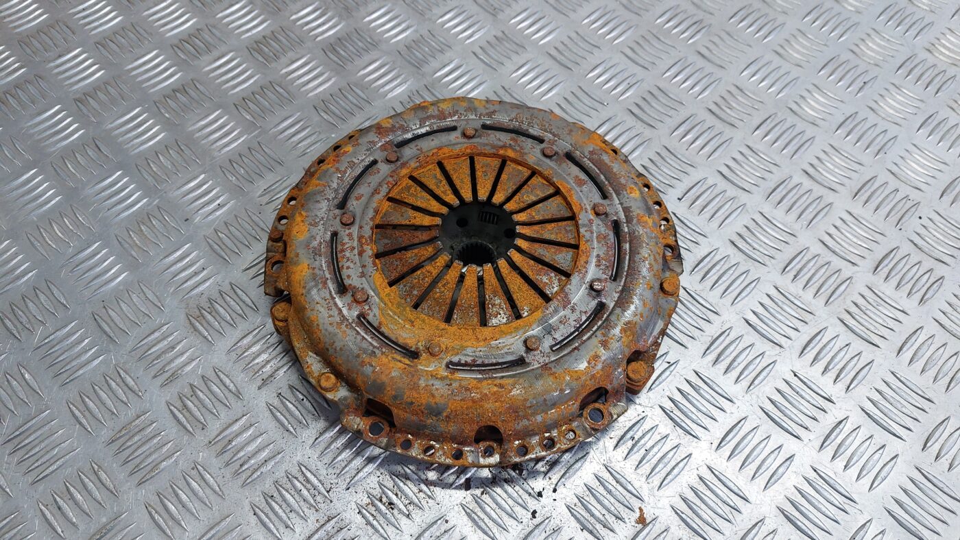 Sajūga komplekts priekš VOLVO V60 2012 2 Sajūga komplekts priekš VOLVO V60 2012